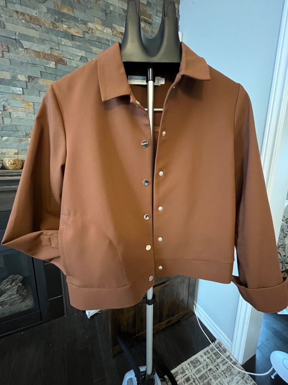 Simons - Women’s Bronze Shirt-Collar Blazer - Picture 4 of 9